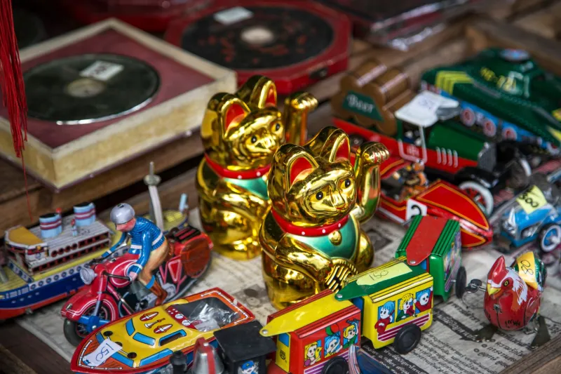 Old Toys, New Life: Why Parents Are Raiding the Past to Stock Today's Playrooms