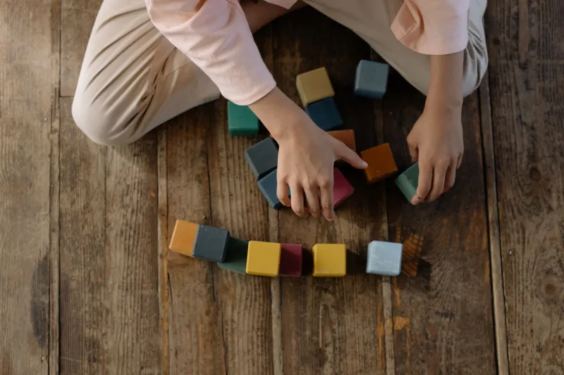 How Toys Without Instructions Are Quietly Raising Genius Kids